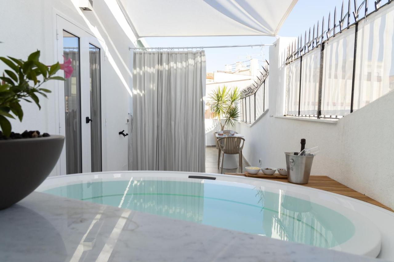 Double Room Pool View